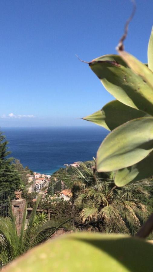 Luxury Suite Terrazze E Vista Mare Taormina Luaran gambar