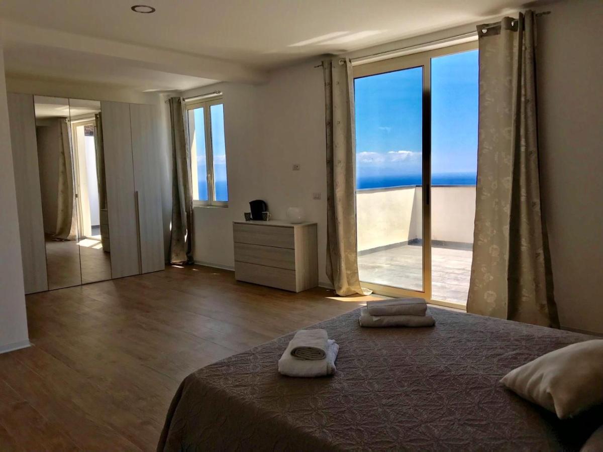 Luxury Suite Terrazze E Vista Mare Taormina Luaran gambar
